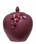 2024 Stenen urn roze met bloemen 800